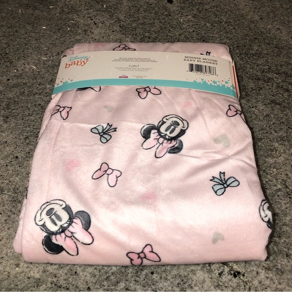 ✨NWT✨ Disney Minnie Mouse Reversible Plush Sherpa Baby Blanket Pink Bows Hearts - Picture 4 of 8